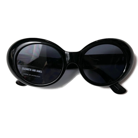 Elizabeth and James McKinley Oval Sunglasses in Black - Picture 5 of 5